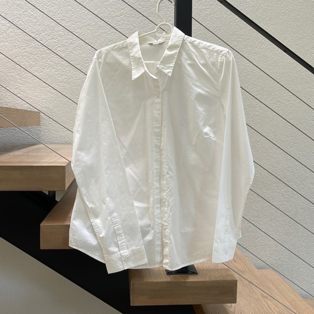 Garnet Hill - image 1